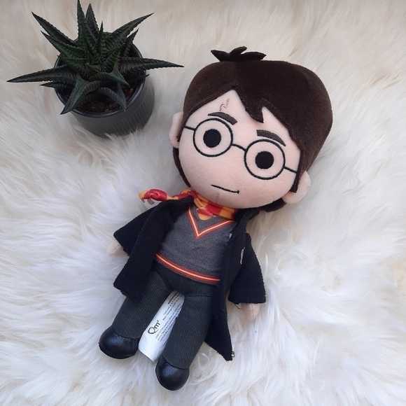 Harry Potter Q Pals plush doll 9" - Picture 1 of 12